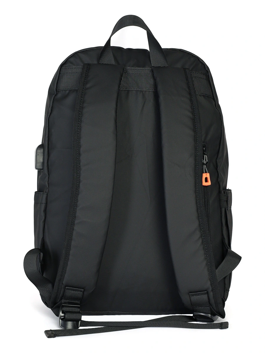 Рюкзак черного цвета с USB